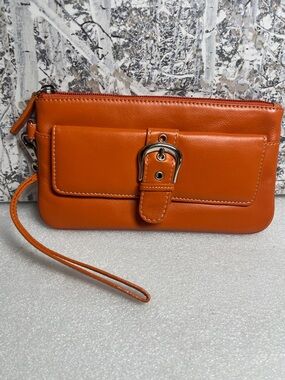 ili Wallet Clutch Wristlet Orange